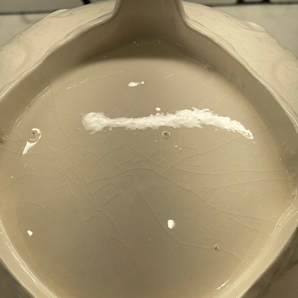 LOMA 1960's Footed Coffee/Hot Cocoa Pot Victorian style ivory white shabby chic - Picture 8 of 9